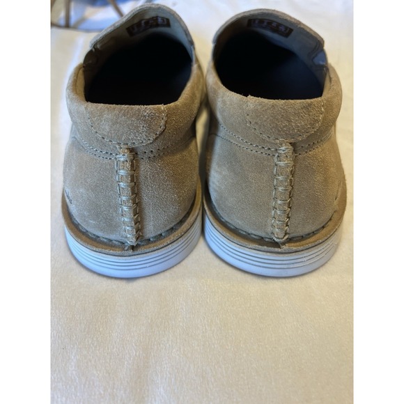 Men's Clark's Suede Slip On Shoes New Without Box Never Worn‎ Beige Color - Picture 3 of 8